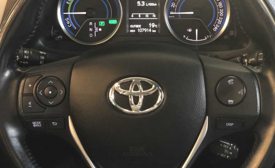 Toyota Auris 1.8 Hybrid 136 CP